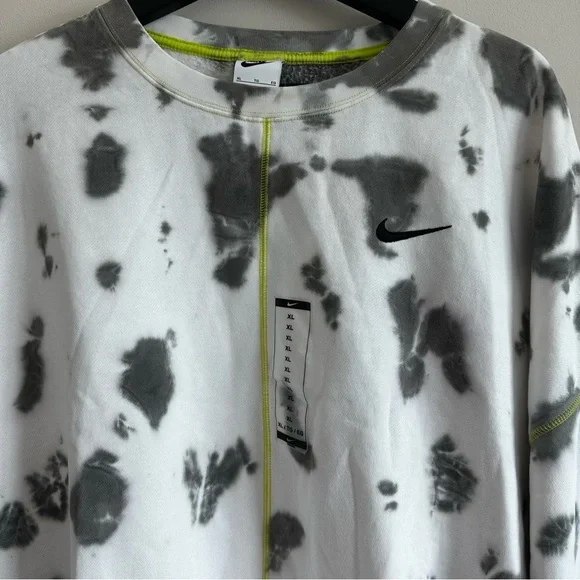 Nike Sportswear Tie Dye Oversize Crop Sweatshirt - Picture 7 of 13
